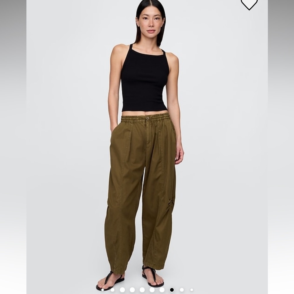 Gap mid rise twill barrel pants